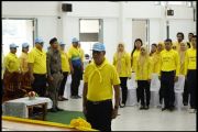 พิธีรับมอบบัตร หมวกและผ้าพันคอจิตอาสาพระราชทาน
